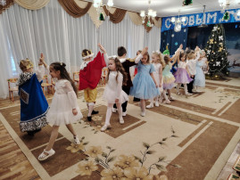 Утренник по мотивам "Золушки" Утренник по мотивам "Золушки".