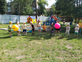 День мыльных пузырей День мыльных пузырей.